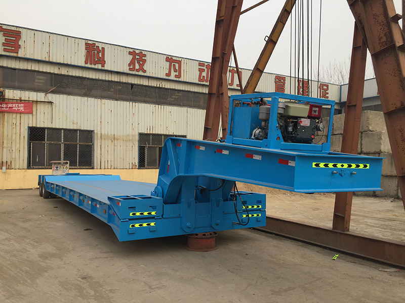 Полуприцеп с низкой загрузкой Semi Trailer Low Loader